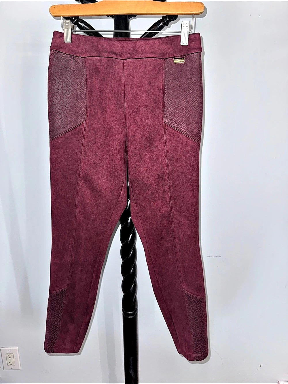 Marc New York Women's Leggings in Marroon Size Small Like New 17.1.T2